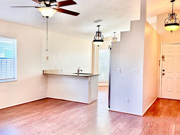 5th image of 13887 Glasser Ave