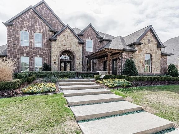 3rd image of 605 Forest Meadow Dr