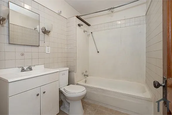 3202 W 82nd St #2 — Photo 14