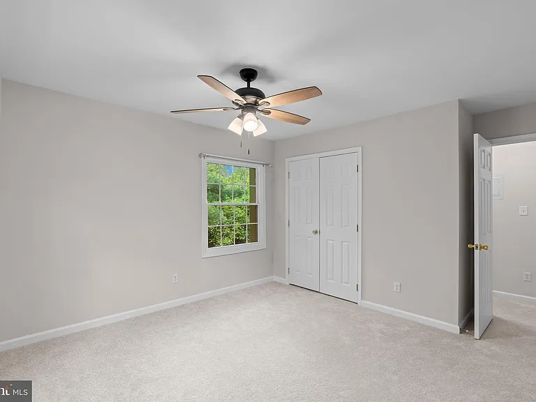 8110 Colony Point Rd #H — Photo 21