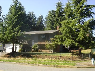 Fenced corner lot