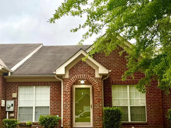 2786 Southwood Ln, Bessemer, AL 35022