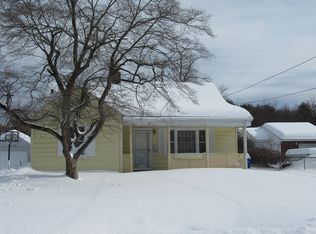 33 Connolly St, Springfield, MA 01151