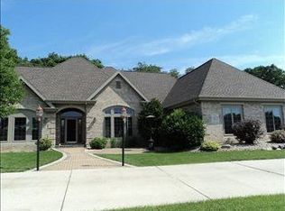 5589 Surrey Ln, Waunakee, WI 53597