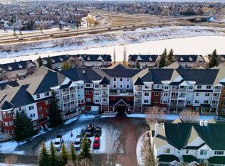 8 N Prestwick Pond Ter SE #202, Calgary, AB T2Z 4P3