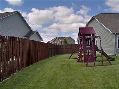 3rd image of 2283 Solidago Dr