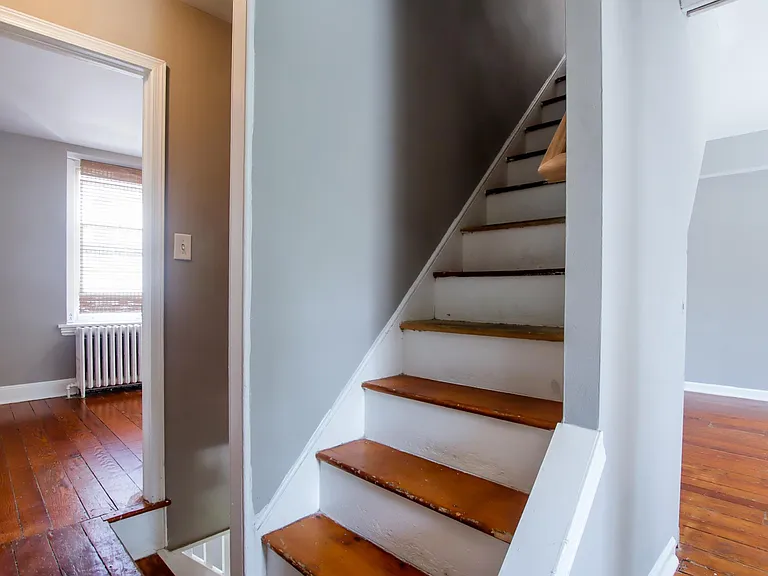 475 Krams Ave — Photo 18