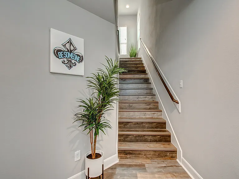 4151 Dupont St — Photo 11
