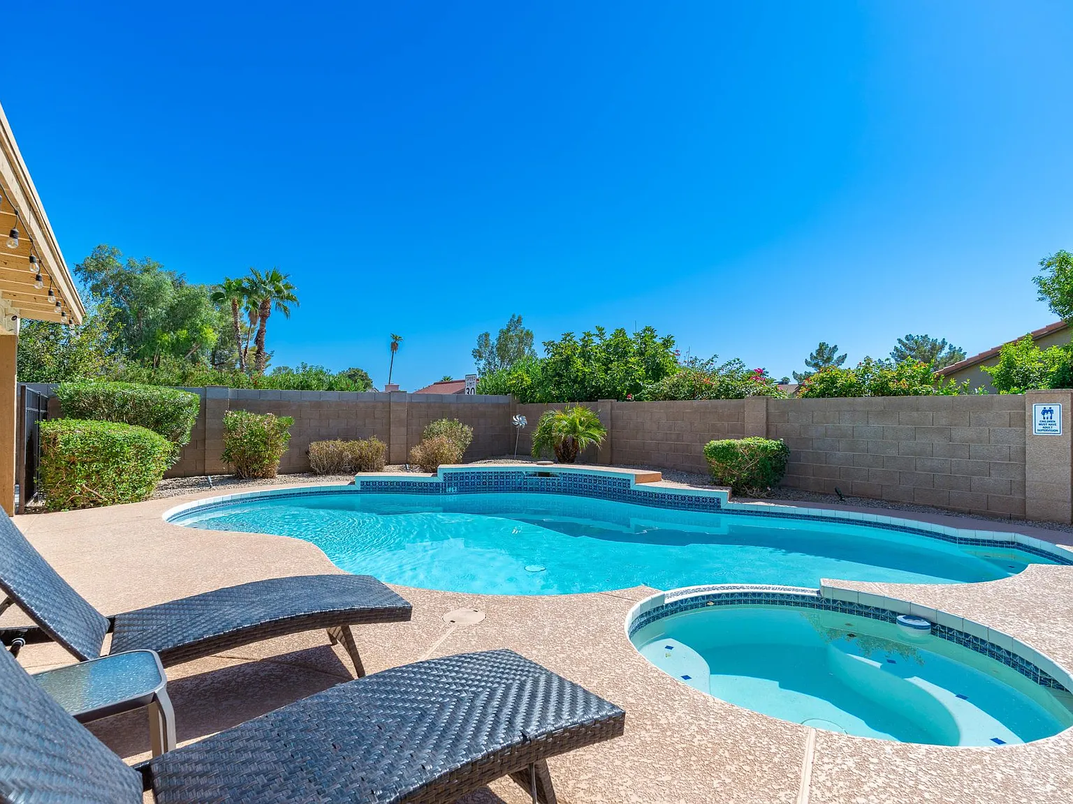 4 bed, 2406 sqft, $5,995 — Photo 4