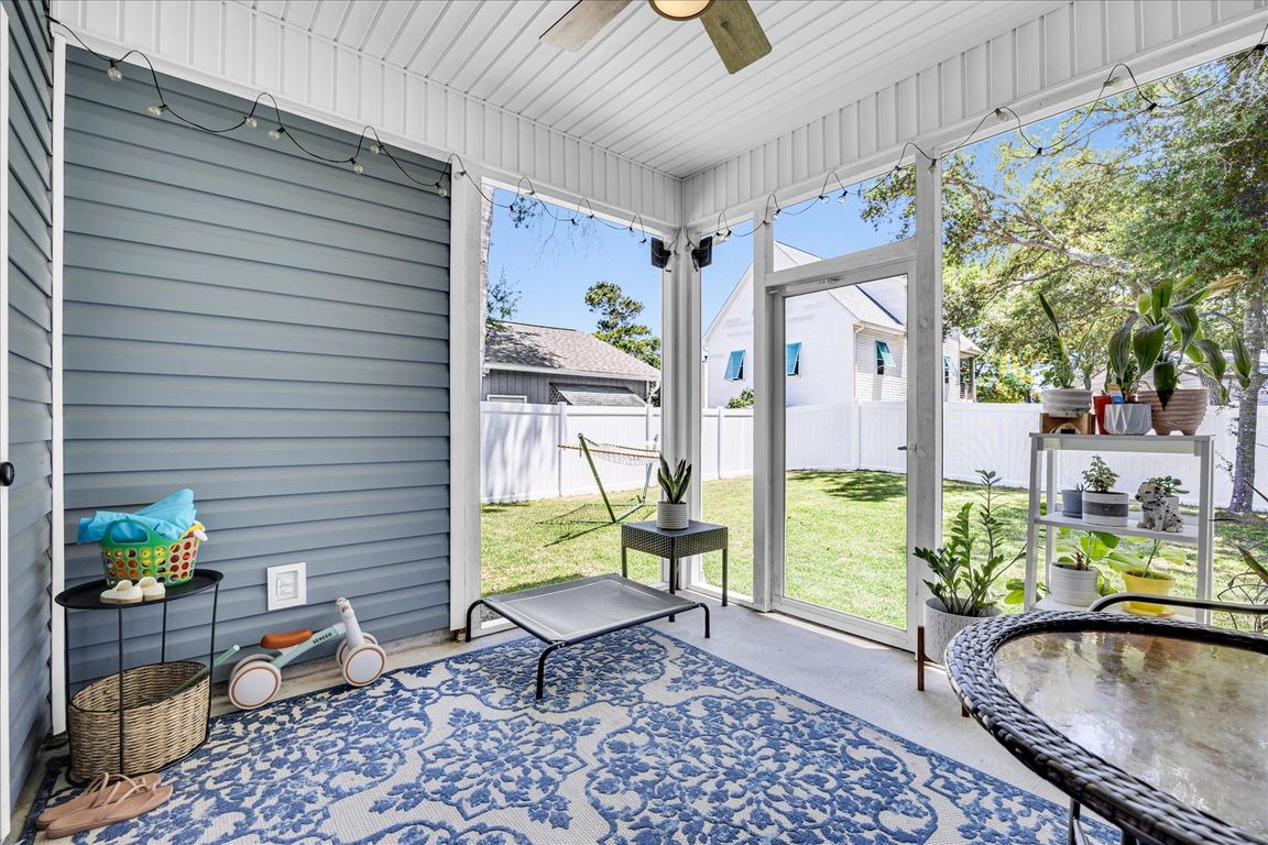 next background image