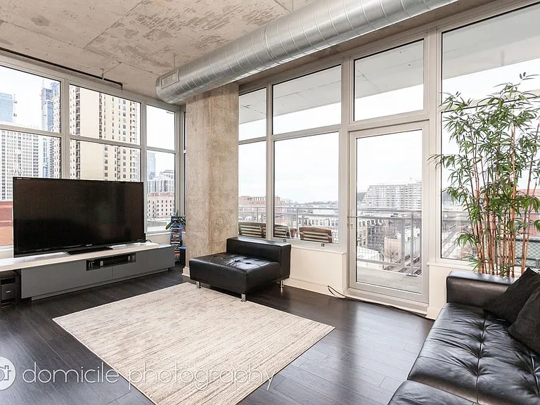 50 E 16th St #804 — Photo 3