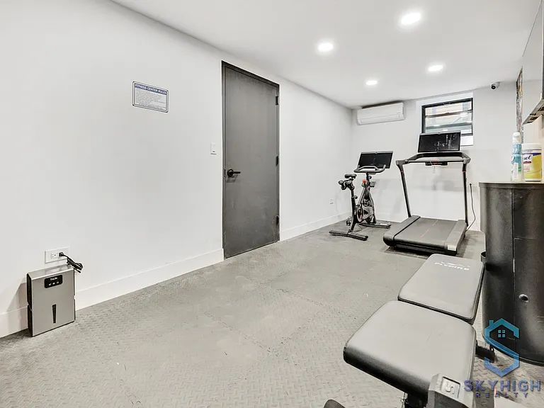 723 Knickerbocker Ave #3C — Photo 18