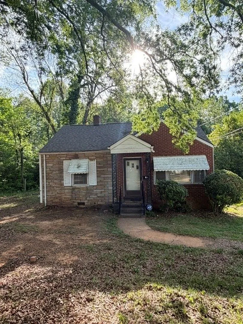 2 bedroom 1 bathroom house — Photo 1