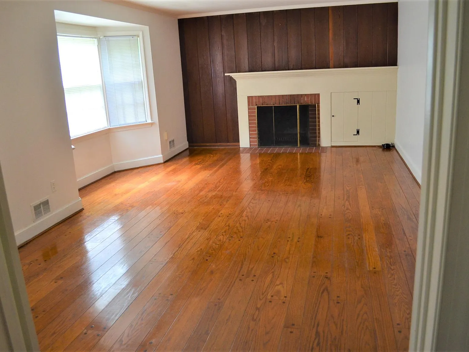 9700 Autoville Dr — Photo 4