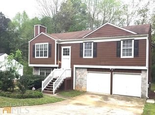 3219 Blackfoot Ln, Rex, GA 30273