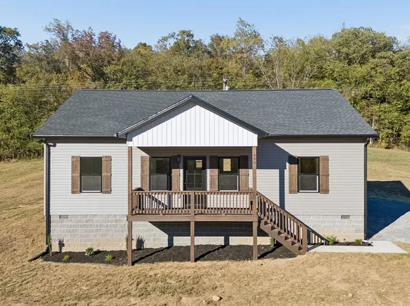 990 Wartrace Hwy, Pleasant Shade, TN 37145