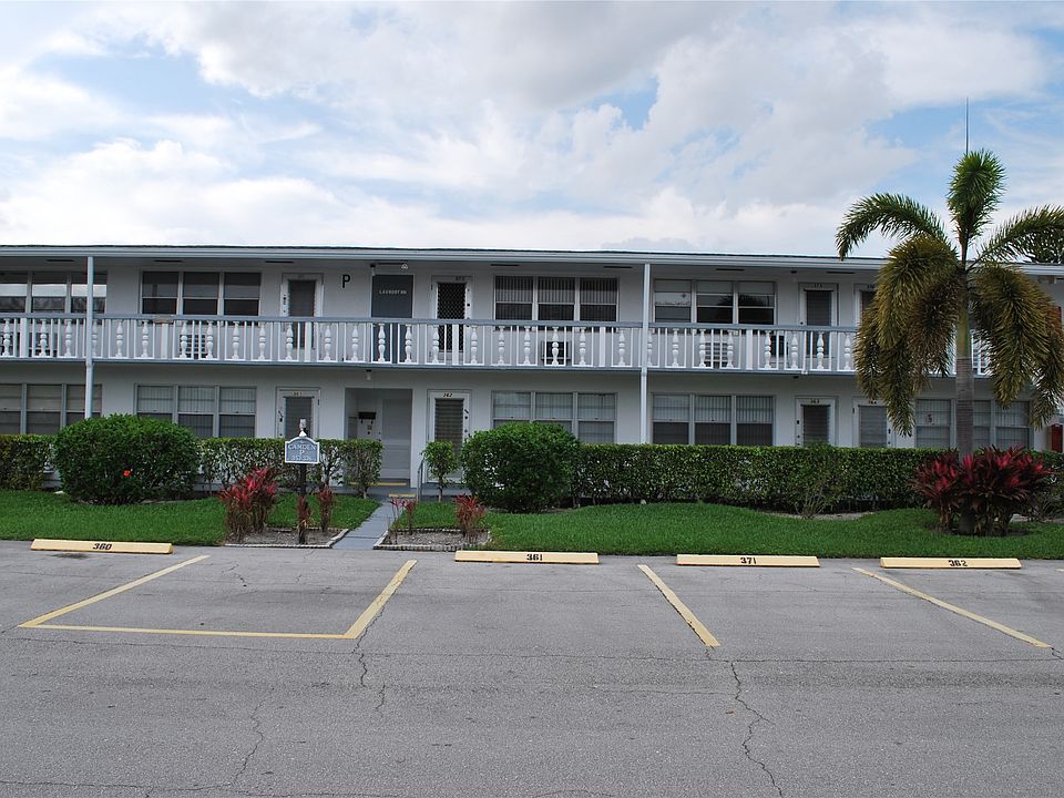 1st image of 362 Camden Dr #P