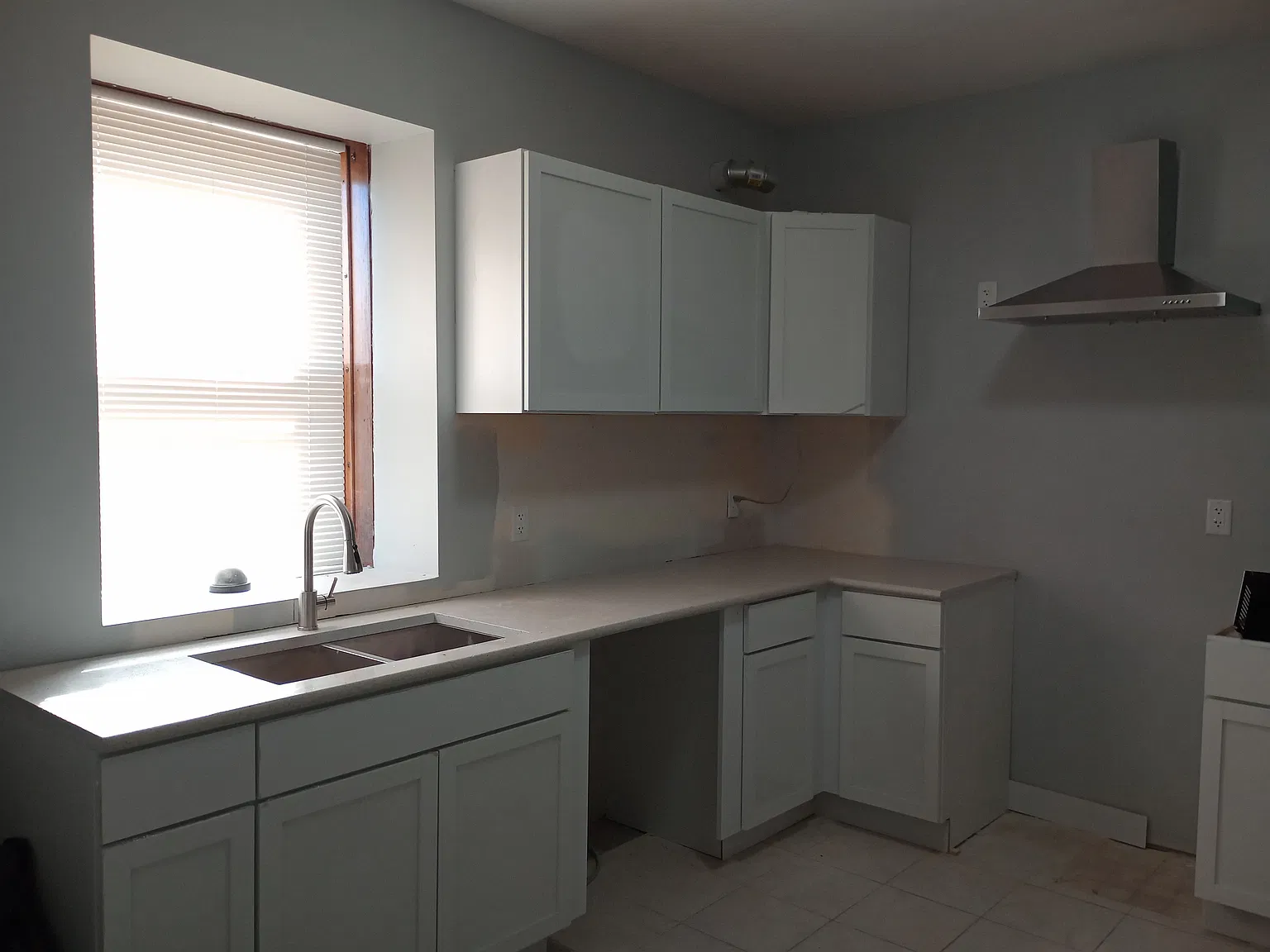 Greenwood Ave — Photo 4