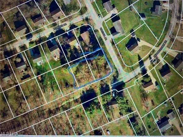 300 Meadowbrook Dr, Byesville, OH 43723