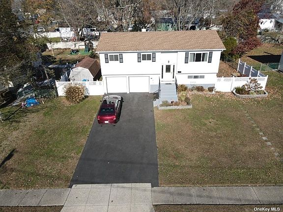 2nd image of 19 Quarles St