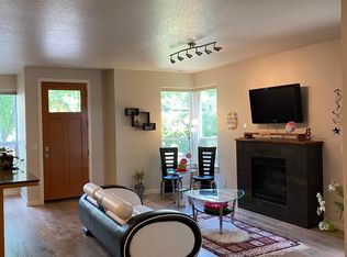 3036 Lord Byron Pl, Eugene, OR 97408