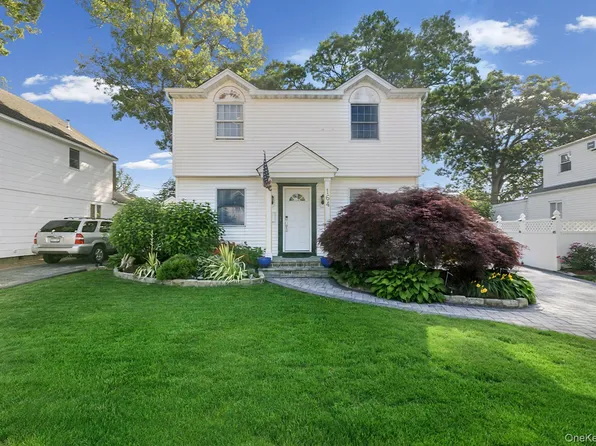 164 Gordon Road, Valley Stream, NY 11581