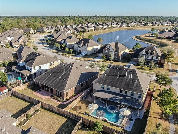 2nd image of 14530 Lakepointe Bend Ln