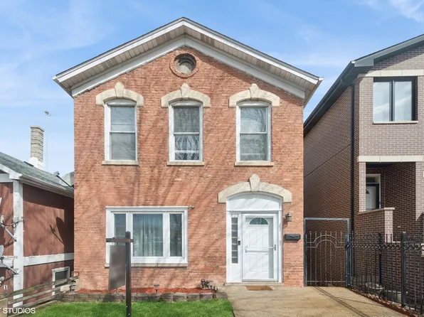 808 W 27th St, Chicago, IL 60608