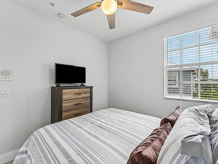 295 NE 5th Ave #22 — Photo 26