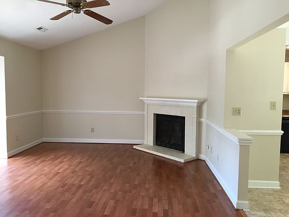 2nd image of 500 Woodcroft Pkwy #17C