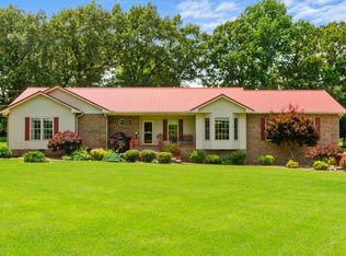 164 Clearview Rd, Cottontown, TN 37048