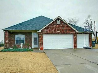 8006 E 27th Pl, Tulsa, OK 74129