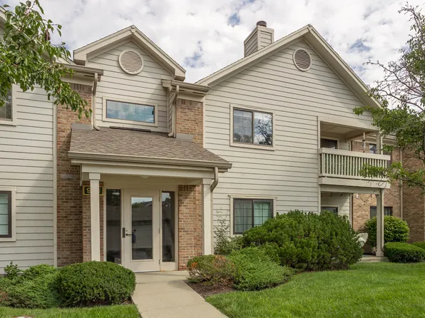 946 Lenox Ln Unit 207, Carmel, IN 46032