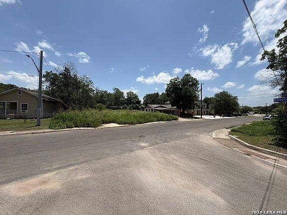 4th image of 1302 ARANSAS AVE LOT 13