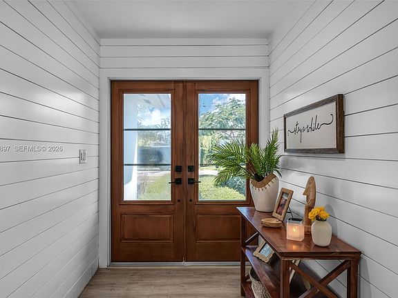 4th image of 8311 SW 47th St