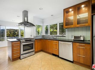 13510 Bayliss Rd, Los Angeles, CA 90049