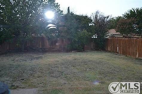 3rd image of 1109 Longhorn Dr