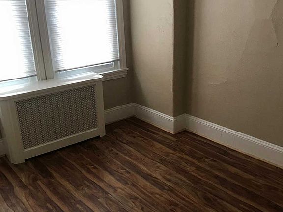 3rd image of 1223 N 29th St Floor 2