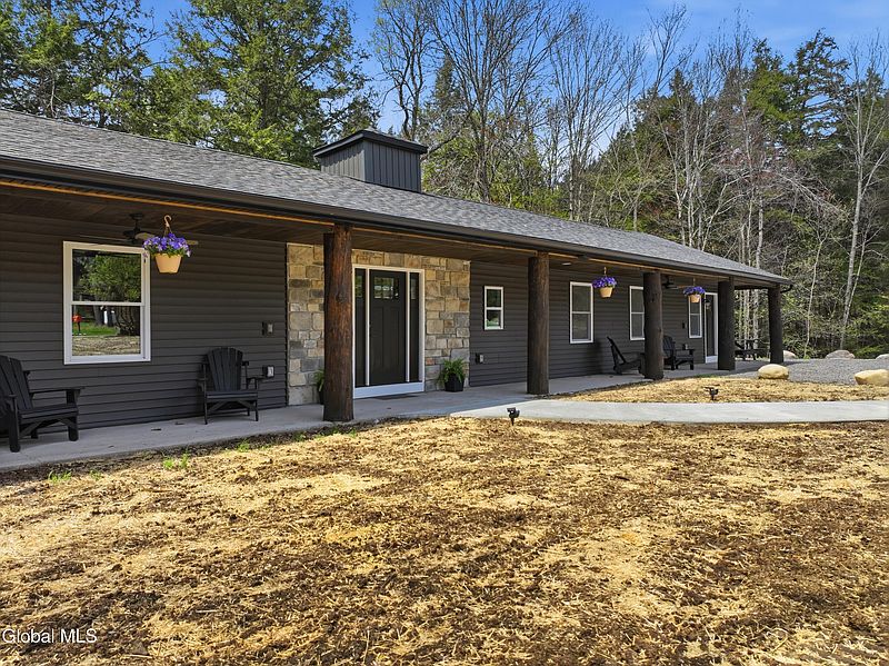 3rd image of 741 Howe Road