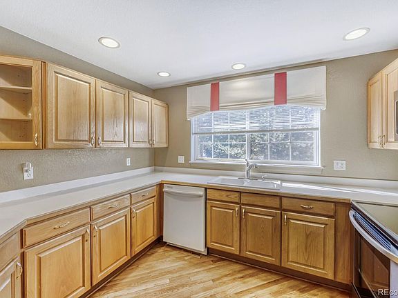 4th image of 10162 Green Court #A