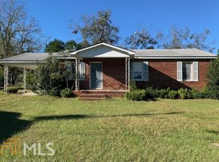 221 Grady St, Swainsboro, GA 30401