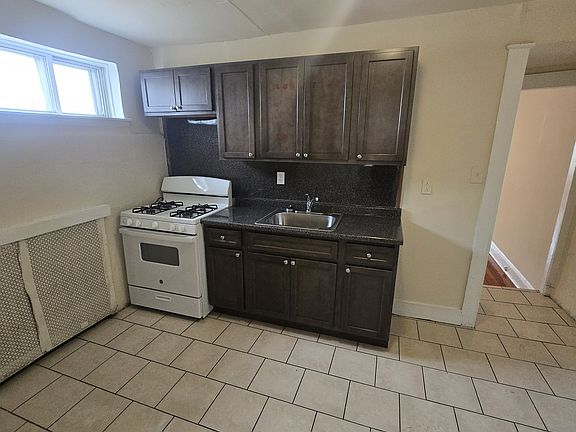 4th image of 4672 Stenton Ave