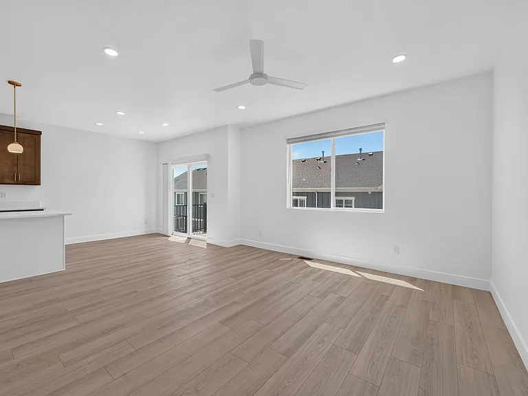 965 W Mountain Hollow Way — Photo 3