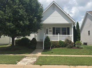 1114 Whitaker St, Normal, IL 61761