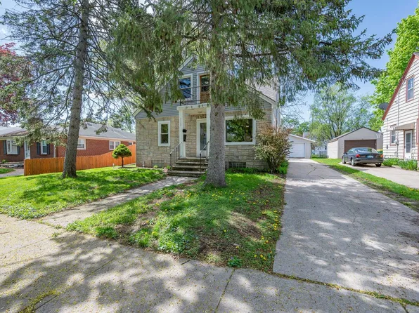 1177 Dousman St, Green Bay, WI 54303