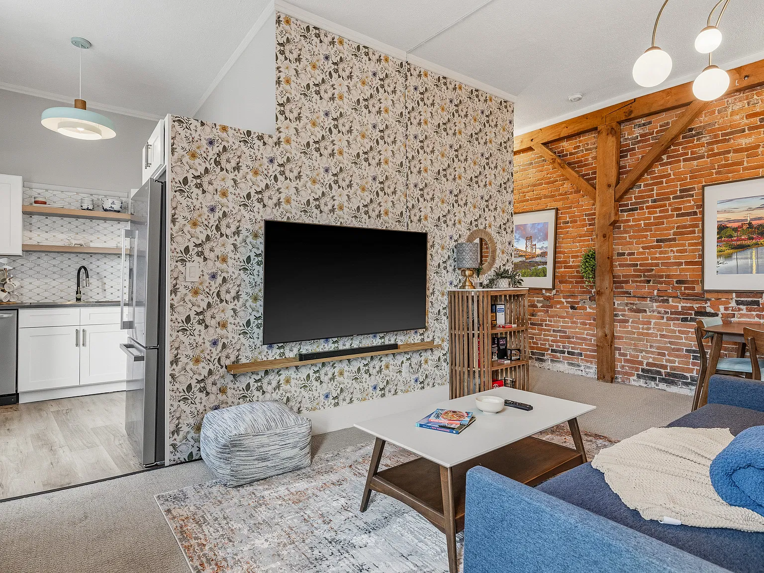 1 bed, 1000 sqft, $2,350 — Photo 3