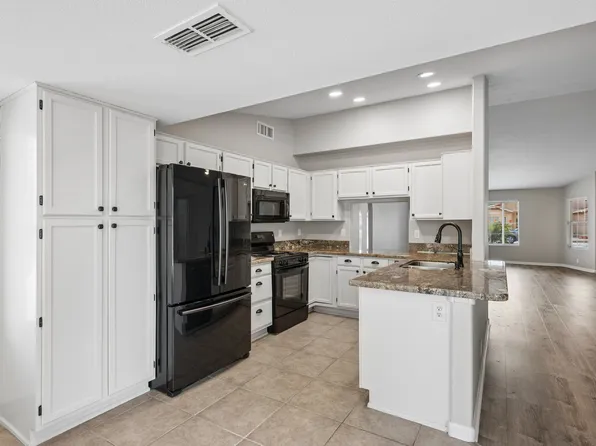 8734 W Bloomfield Rd, Peoria, AZ 85381