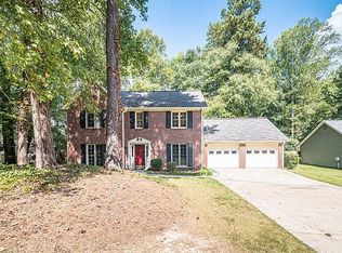 4242 Glenforest Way NE, Roswell, GA 30075