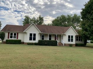 2017 Daughrity Rd, Chapel Hill, TN 37034