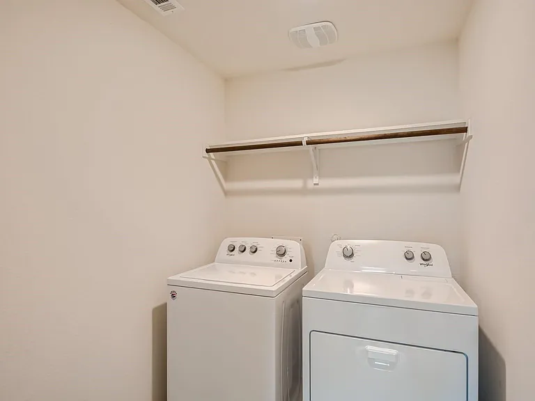 2310 Hankinson Ln — Photo 27